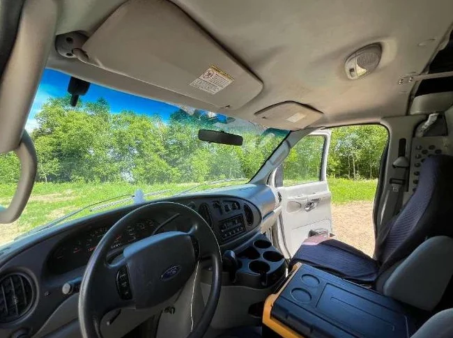 2006 Ford econoline e-250 thumbnail 3