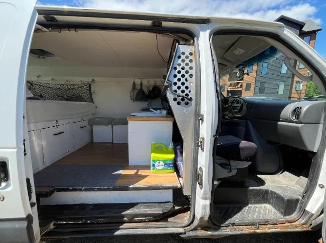 2006 Ford econoline e-250 thumbnail 4