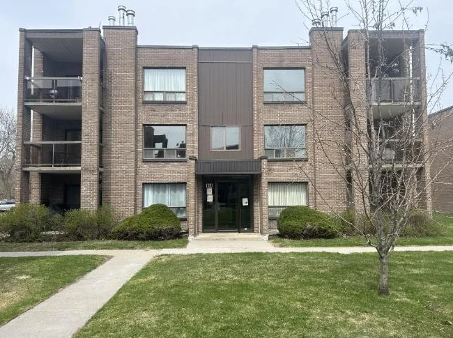 Grand condo 4 1/2 à louer à Pierrefonds