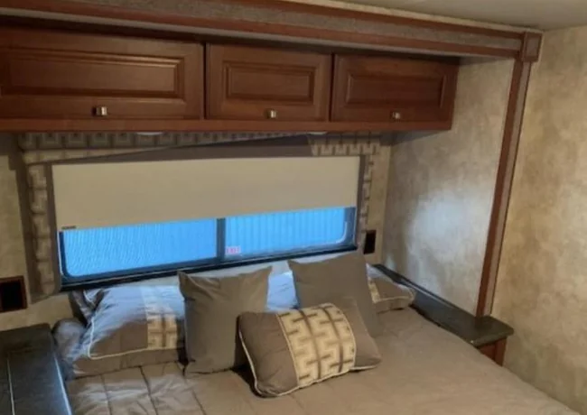 ITASCA SUNSTAR 2014 CLASSE A WINNEBAGO 31 pieds thumbnail 6