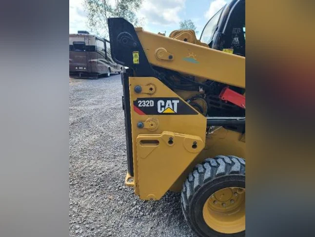 mini chargeur caterpilar 2020 transfert de credit bail thumbnail 4