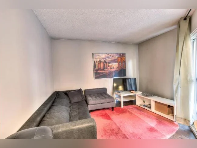 Appartement 4 et 1/2 toute inclus Métro Guy Concordia thumbnail 4