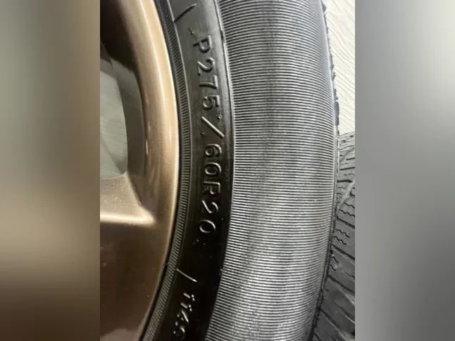 4 Roues Mags Ford + Pneus 20 Pouces thumbnail 6