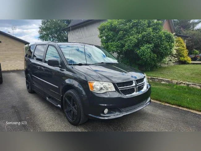 2012 Dodge Caravan Crew adapté 100800 km