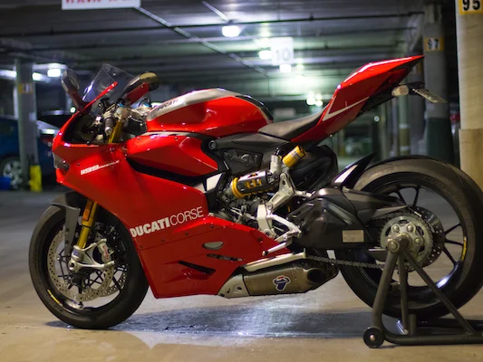2013 Ducati Panigale 1199R - Red, 11,000 km thumbnail 5
