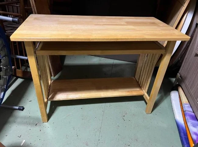 Bureau d'ordinateur pliable