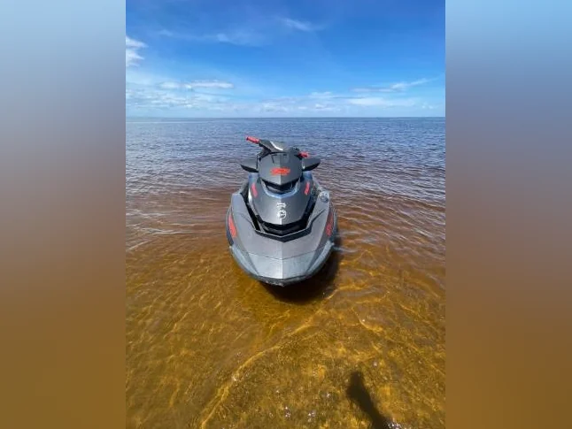 2 Motomarines Bombardier thumbnail 3
