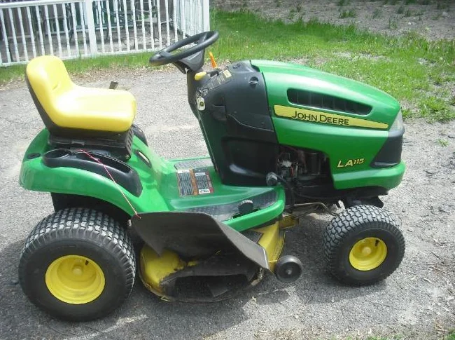 tracteur à gazon