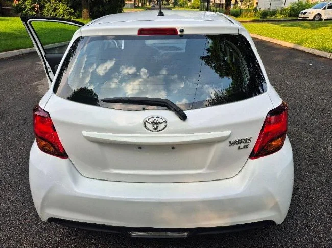 Toyota yaris 2017 automatique full thumbnail 3