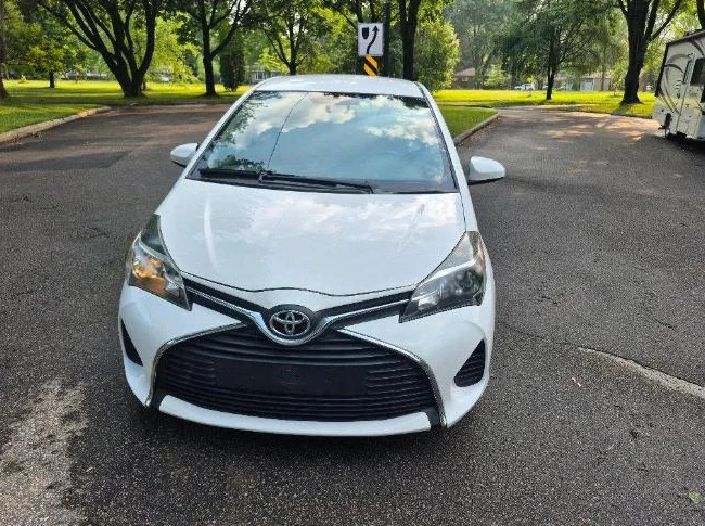 Toyota yaris 2017 automatique full thumbnail 5