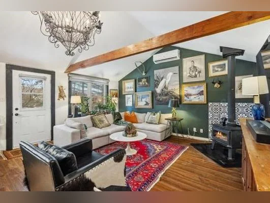 2 bed 1 bath + den in Knowlton thumbnail 7