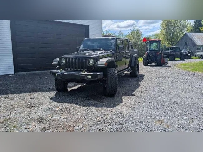 Jeep Gladiator Rubicon thumbnail 9