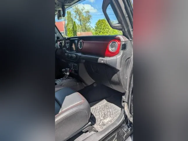 Jeep Gladiator Rubicon thumbnail 3
