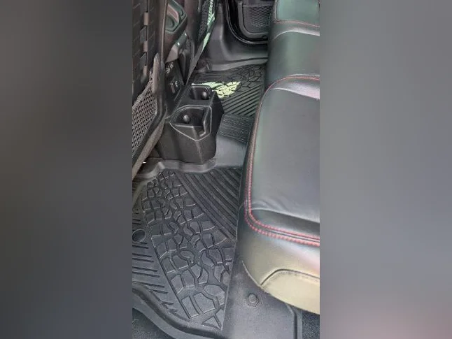 Jeep Gladiator Rubicon thumbnail 2