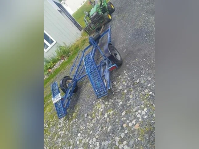 toute en 1 VTT. traileur, et pneus d'été et hiver thumbnail 6