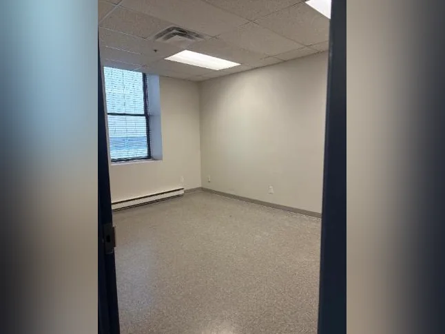 Location de bureaux thumbnail 3