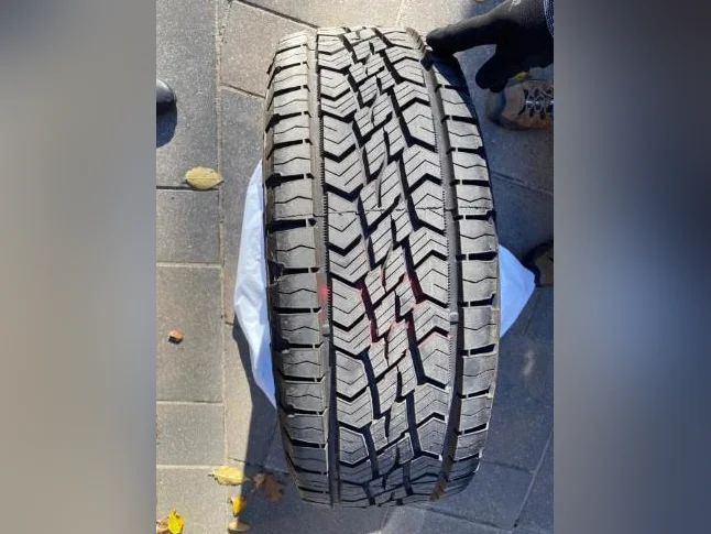 Pneus neufs Continental 245/60 R18