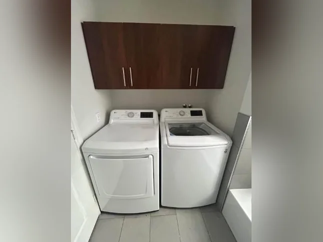 Découvrez ce lumineux et spacieux appartement de 2 chambres a Lachine thumbnail 4