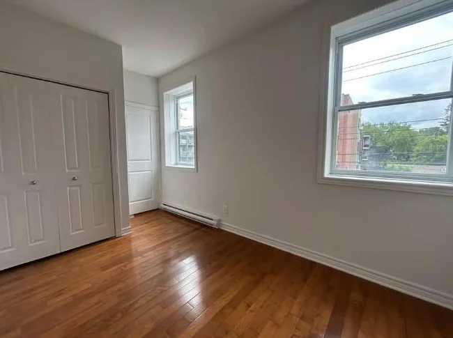 Découvrez ce lumineux et spacieux appartement de 2 chambres a Lachine thumbnail 7