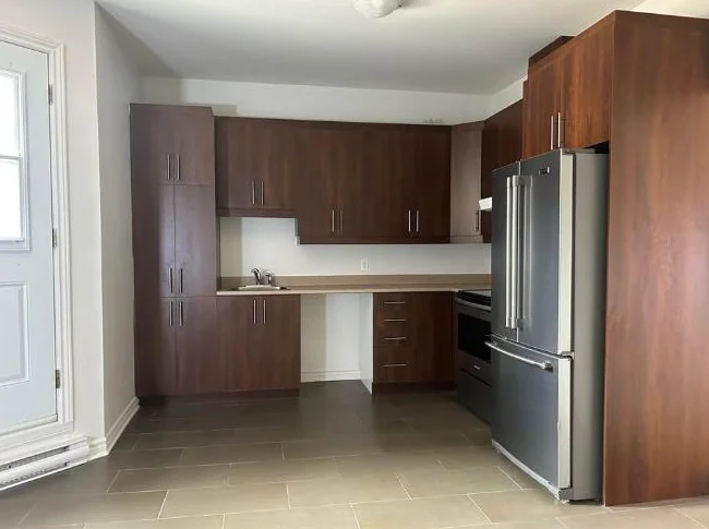 Découvrez ce lumineux et spacieux appartement de 2 chambres a Lachine thumbnail 6