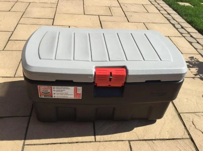 Coffre de rangement Rubbermaid