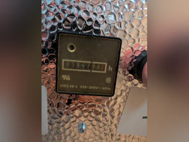 Machine a bronzer thumbnail 4