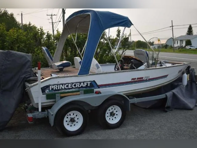 BATEAU 17 PIEDS