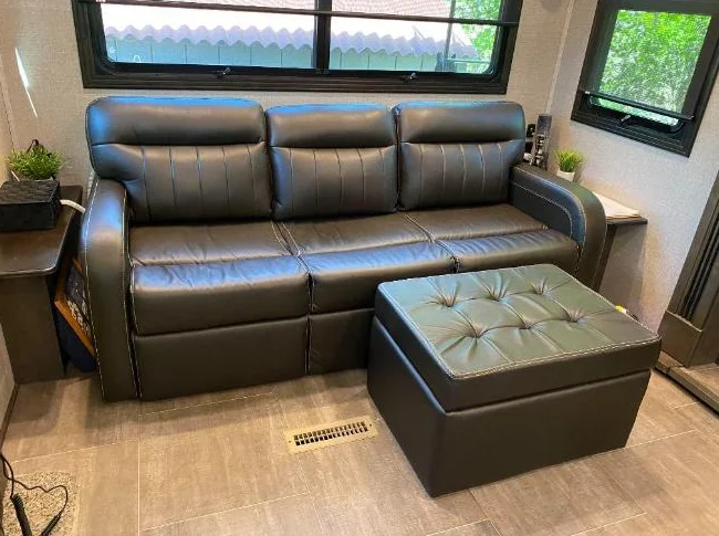 Divan Lit 3 places + ottoman pouf (avec rangement)