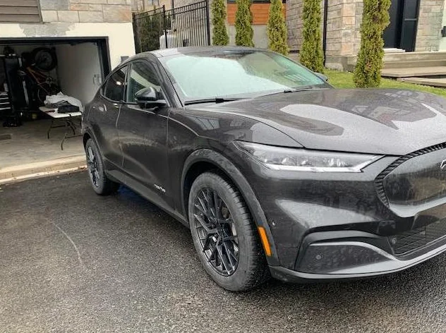Mustang Mach E AWD 2022 ***Negociable* Full Equipé