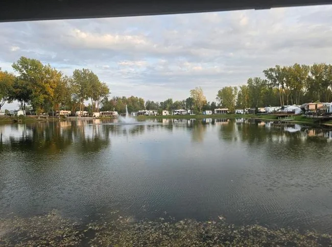 Roulotte de parc 40 pi avec extension thumbnail 3
