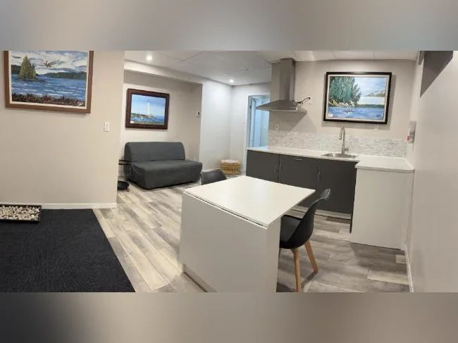 Chambres à louer avec entrée indépendante thumbnail 4