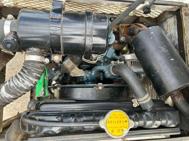 Remorque Aspirateur au diesel Madvac 61-D Balayeuse Kubota Vacuum Trailer thumbnail 10