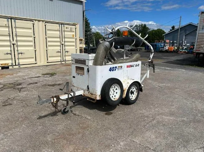 Remorque Aspirateur au diesel Madvac 61-D Balayeuse Kubota Vacuum Trailer thumbnail 4