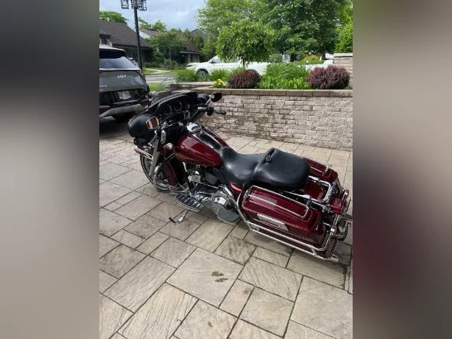 Moto Harley Davidson à vendre thumbnail 4