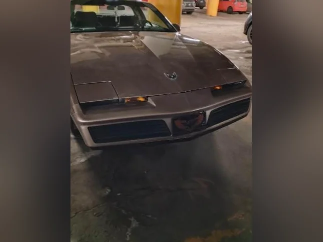 Voiture classique à vendre thumbnail 7