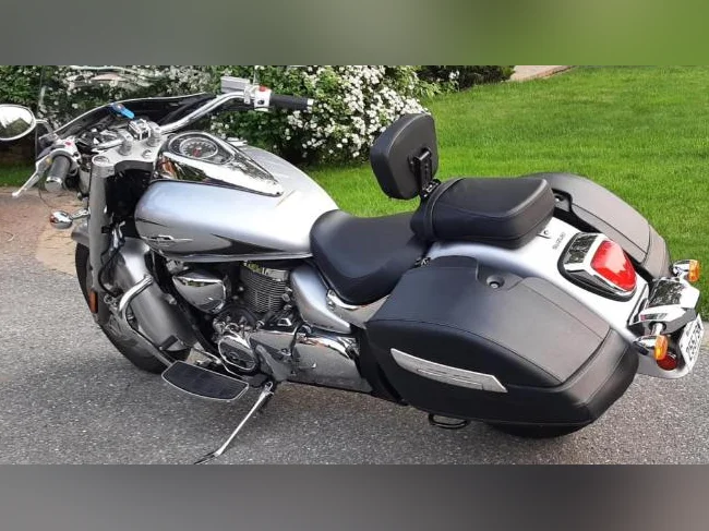 Suzuki Boulevard thumbnail 3