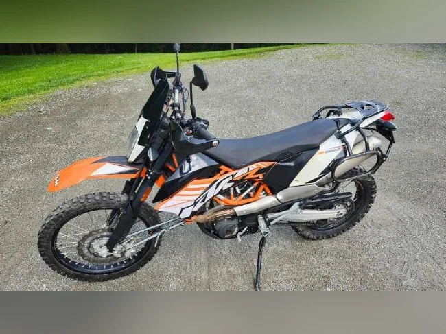 KTM 690 Enduro R 2012 thumbnail 2