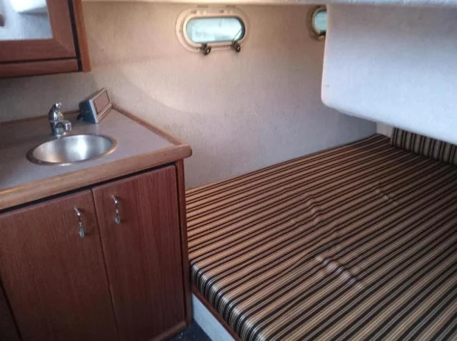 Bayliner Motoyacht 3288 1991, quai payé a Berthier thumbnail 6