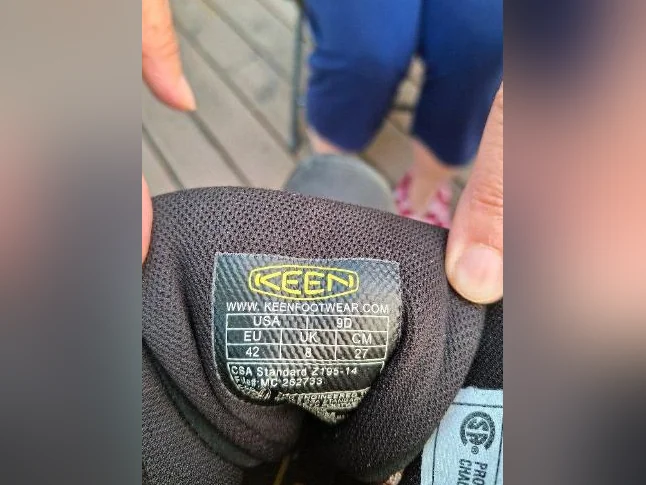 BOTTES TRAVAIL "KEEN"NEUVES 140$ thumbnail 2