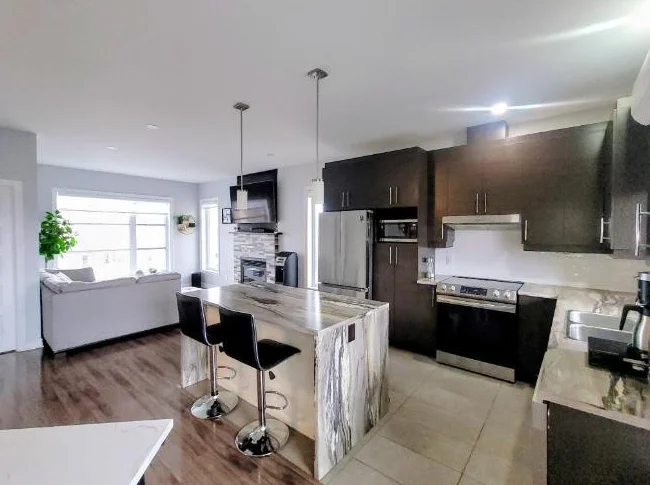 Grand Condo 4½ moderne à louer – Repentigny | 2 stationnements