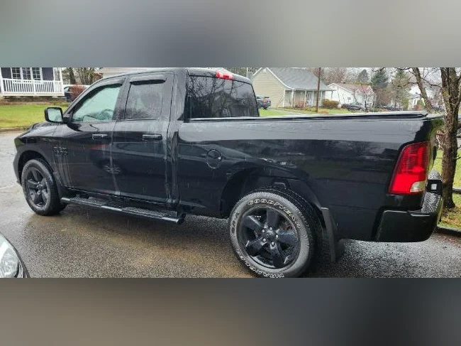 Dodge ram thumbnail 2