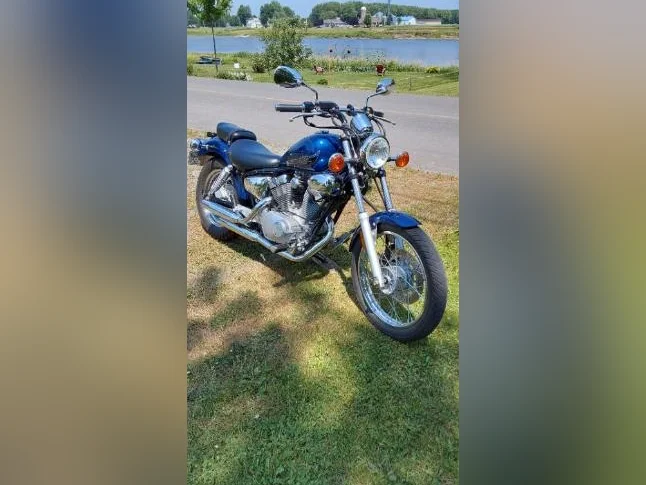"Cruiser" Yamaha V-Max 250 2013 [bas milage]