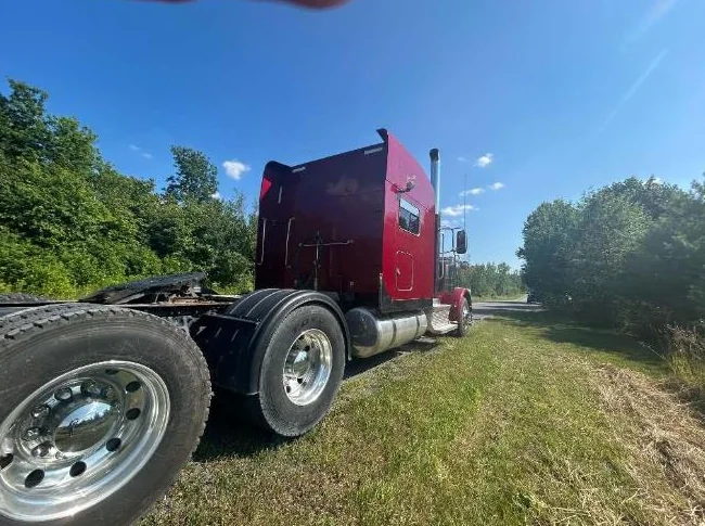 !!!!! PETERBILT !!!!! thumbnail 3
