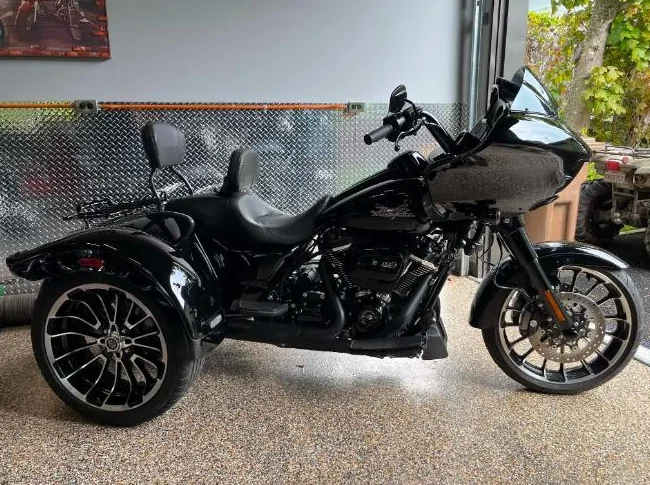 Harley-Davidson Road-Glide-3 FLTRT-2023 thumbnail 2