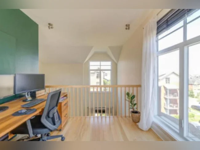 4 1/2 avec mezzanine, terrasse sur le toit et spa privé thumbnail 4