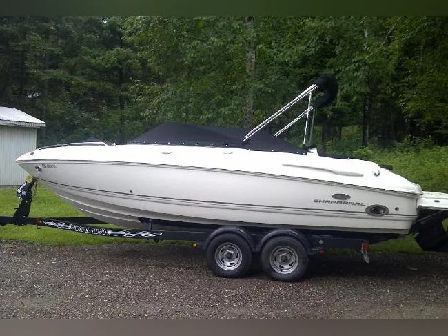Chaparral 220SSI