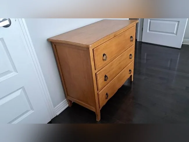 Commode en pin thumbnail 2