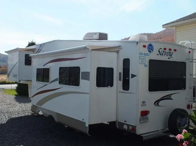 Fifth Wheel a vendre 2008 thumbnail 3