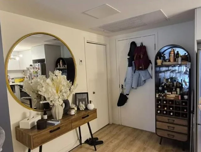 Superbe condo moderne au cœur de Montréal avec services haut de gamme thumbnail 4