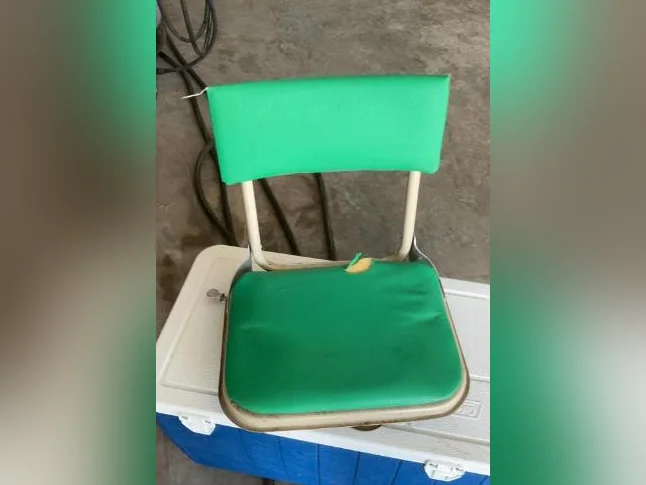 Siège pivotant pour chaloupe thumbnail 3